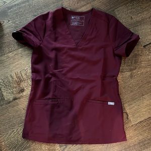 FIGS scrub top XS Maroon